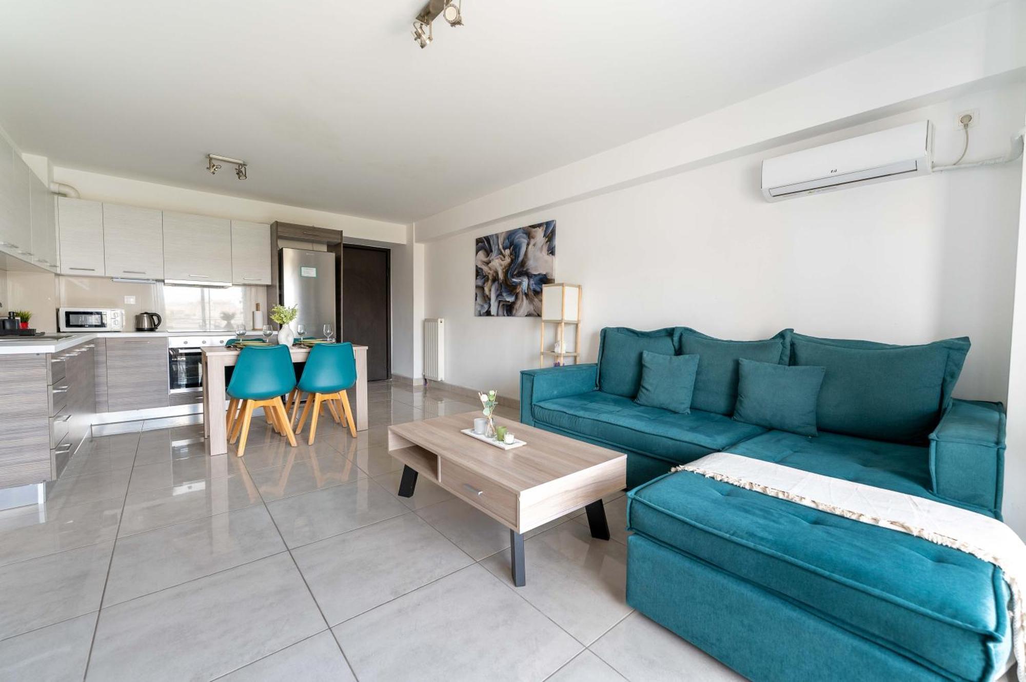 Modern Spacious Apartment Located In Пирея Екстериор снимка